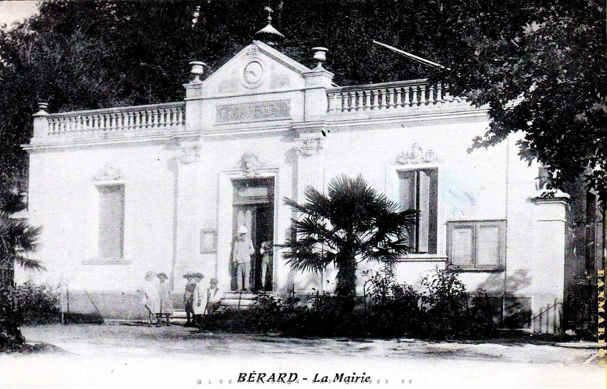 Berard - Mairie entree.jpg